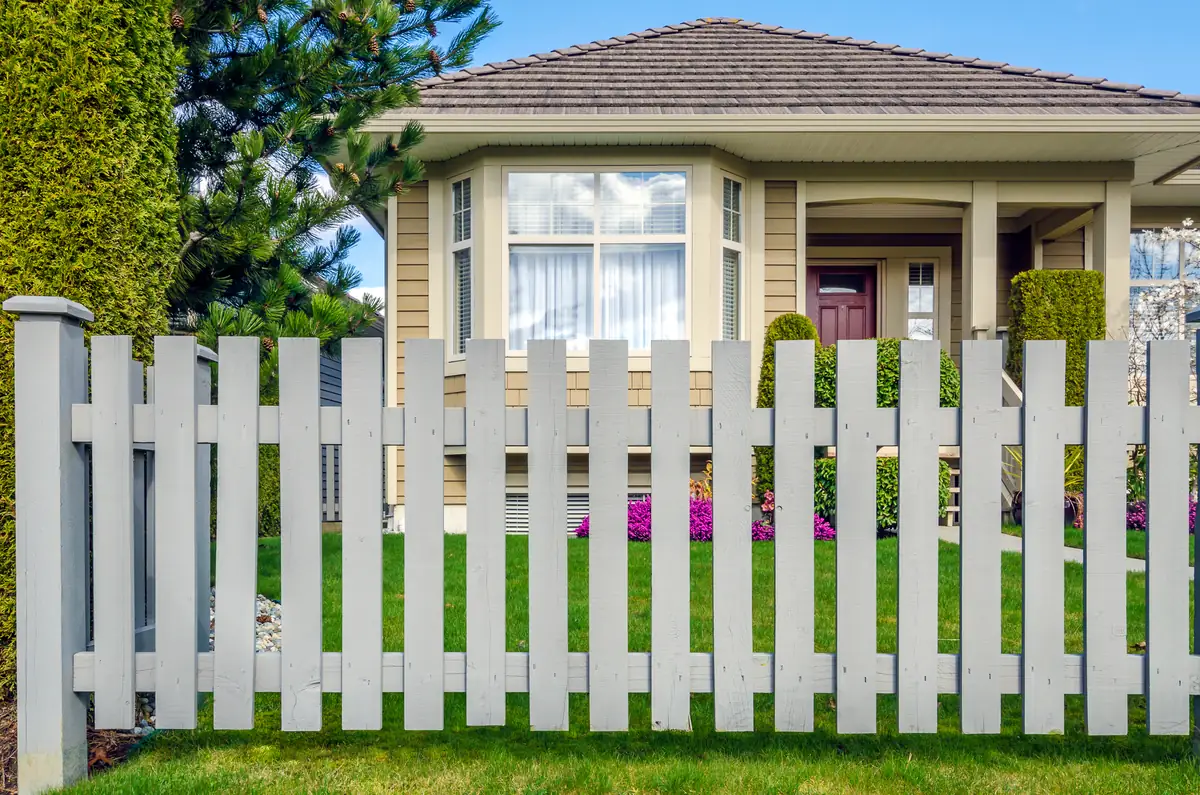 Does Fence Staining Increase Property Value? What Homeowners Should Know