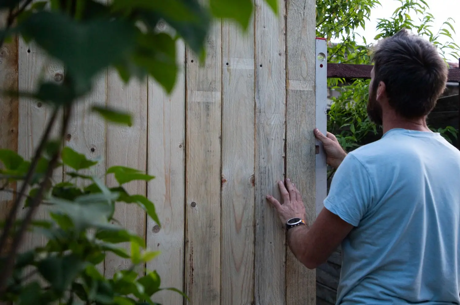 What Are the Signs Your Fence Needs Repair Before Staining?